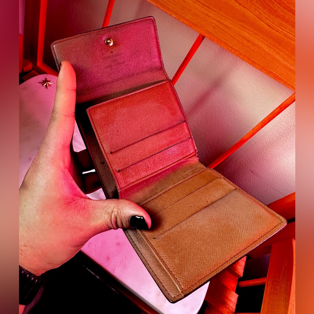❌SOLD❌ Louis Vuitton Monogram Compact
Snap Wallet Brown - Picture 6 of 16